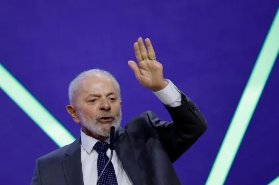 Lula et sa défense honteuse des tyrannies du Venezuela, d'Iran et de la Russie.