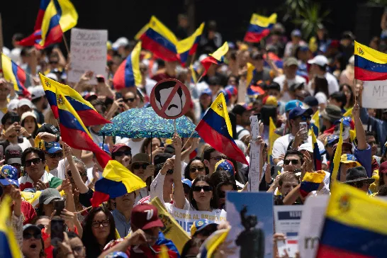 Photos de la marche mondiale contre la fraude de Maduro : ainsi se sont mobilisés des milliers de Vénézuéliens dans plus de 300 villes du monde.
