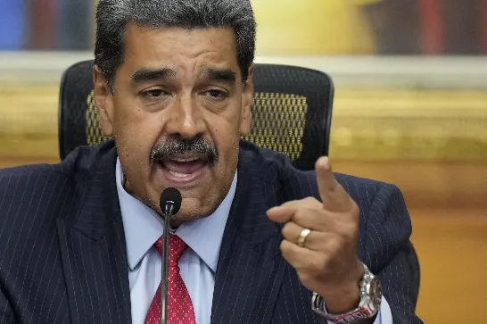 L'Union européenne a averti d'une grave crise au Venezuela si Maduro insiste à maintenir la fraude électorale.
