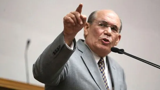 L'ancien député Omar González pense que la faiblesse du régime de Maduro s'accentue avec le passage des jours.