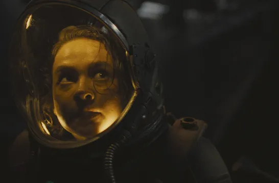 Le directeur de 'Alien: Romulus' défend la caméo d'un acteur de la saga décédé : "Nous l'avons fait avec tout le respect."