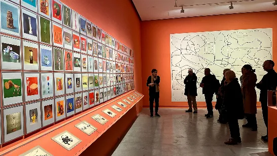 Martín Legón, dans une exposition qui met en tension l'éducation formelle en temps d'IA.