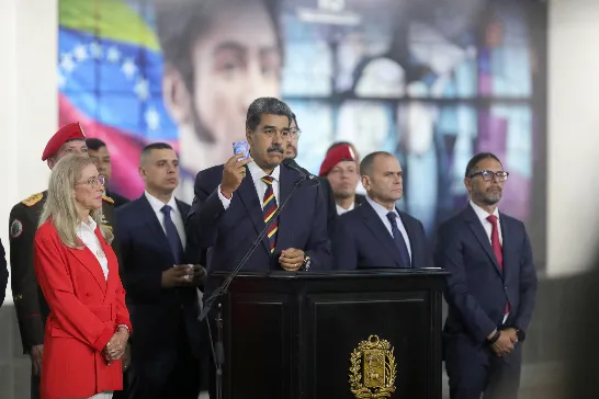 Après la fraude de Maduro, les États-Unis avancent dans une nouvelle série de sanctions contre 60 fonctionnaires du régime.