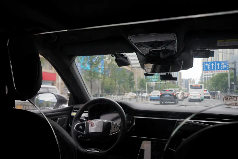 Plus de la moitié des conducteurs de véhicules ne sont pas d'accord avec les véhicules autonomes, selon une récente enquête de Cecaitra (chambre qui regroupe des entreprises de logiciel routier)