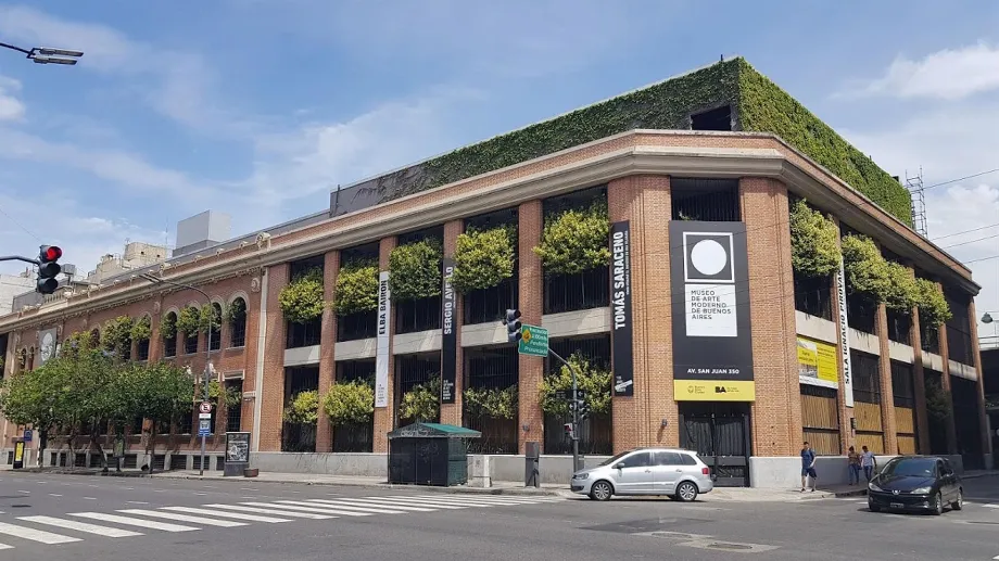 Le Musée d'Art Moderne de Buenos Aires, sous les projecteurs : le duo espagnol Boldtron l'a dénoncé pour avoir utilisé ses œuvres sans autorisation