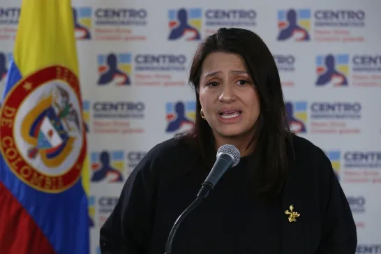 La sénatrice Paola Holguín a évoqué la réunion de la Commission Consultative des Relations Internationales concernant le Venezuela : “Nous sommes venus réitérer notre position”.