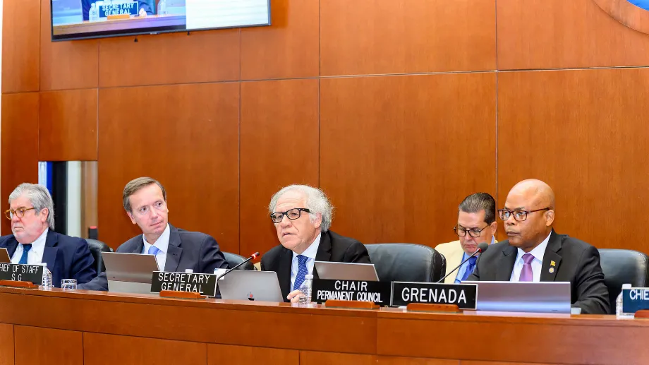 Luis Almagro, secrétaire général de l'OEA, lors de son discours condamnant les violations des droits humains commises par Nicolás Maduro au Venezuela
