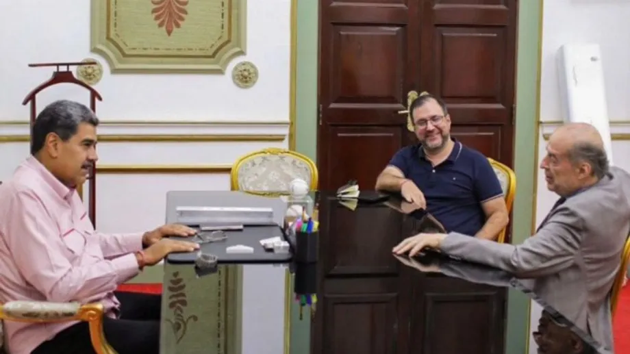L'ancien chancelier Álvaro Leyva a rendu visite à Nicolás Maduro sans l'aval du gouvernement - crédit Nicolás Maduro/Instagram