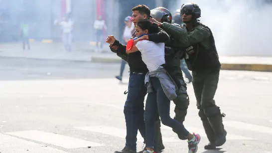 Le régime chaviste a libéré 18 adolescents vénézuéliens qui avaient été arrêtés lors des manifestations postélectorales.