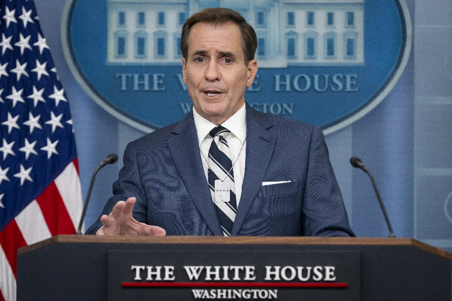 « C'est juste un autre exemple des efforts de M. Maduro pour maintenir le pouvoir par la force », a déclaré le porte-parole du Conseil de sécurité nationale des États-Unis, John Kirby (EFE/EPA/Samuel Corum)