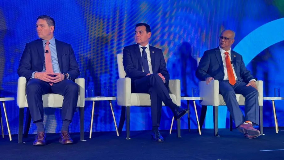 Le ministre des Affaires étrangères du Paraguay, Rubén Ramírez, lors de sa participation à la conférence sur la sécurité et le développement organisée par la CAF et le Dialogue interaméricain