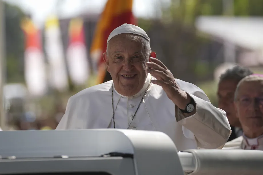 Le pape François propose un plan en trois étapes pour tirer parti du potentiel immense de l'intelligence artificielle (Photo : AP/Dita Alangkara)