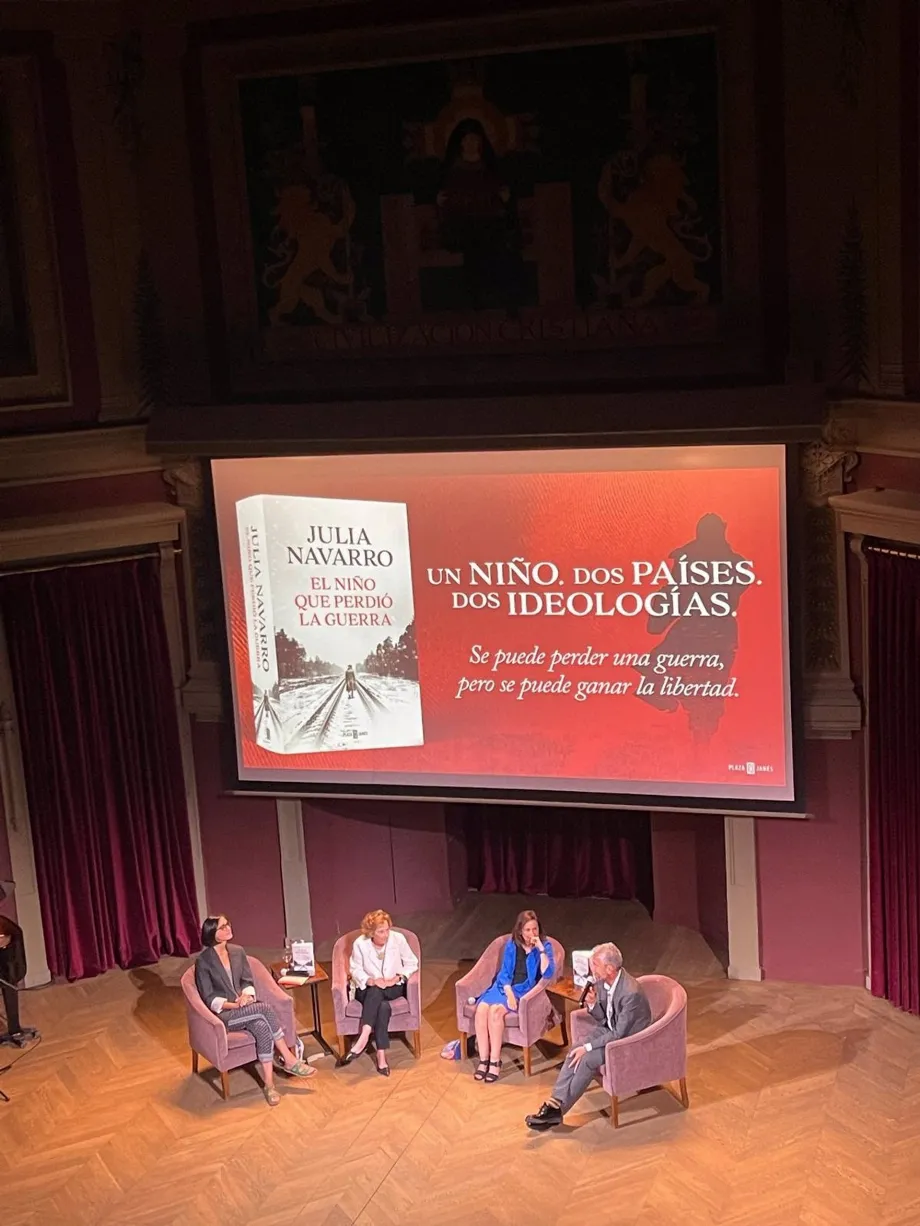 Présentation au Ateneo du livre de Julia Navarro. (EUROPA PRESS)