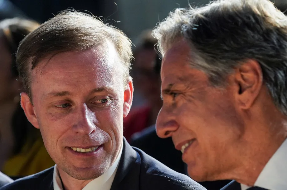 Jack Sullivan, conseiller de Sécurité Nationale de la Maison Blanche, et Antony Blinken, secrétaire d'État, analysent la possibilité d'annuler la licence pétrolière que Chevron détient avec le régime de Nicolás Maduro
