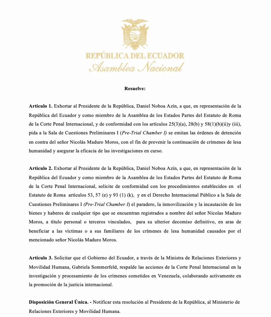 La résolution adoptée par le congrès de l'Équateur pour qu'il soit émis des ordres d'arrestation contre le dictateur Nicolás Maduro.