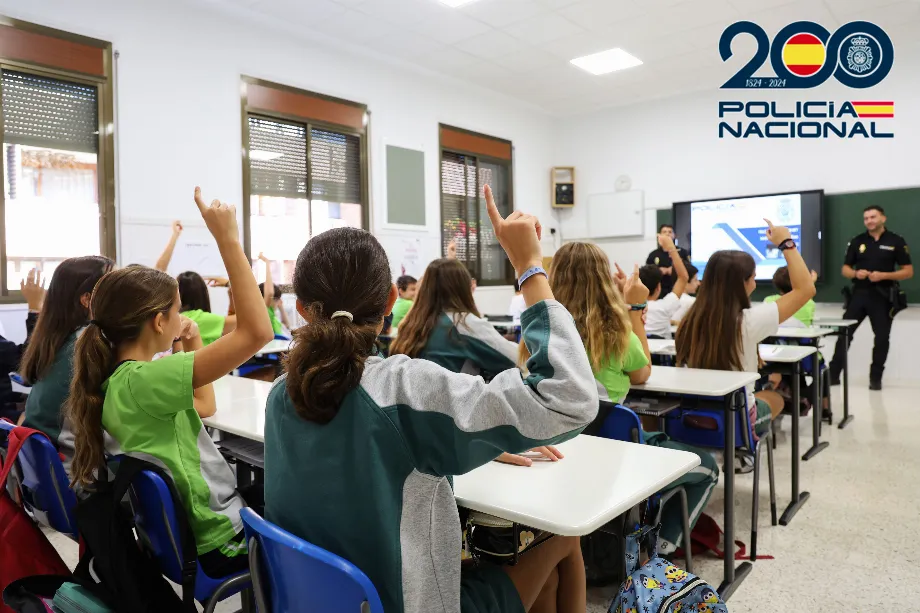 La Police Nationale dispense des conférences préventives dans les écoles du pays. (Police Nationale)