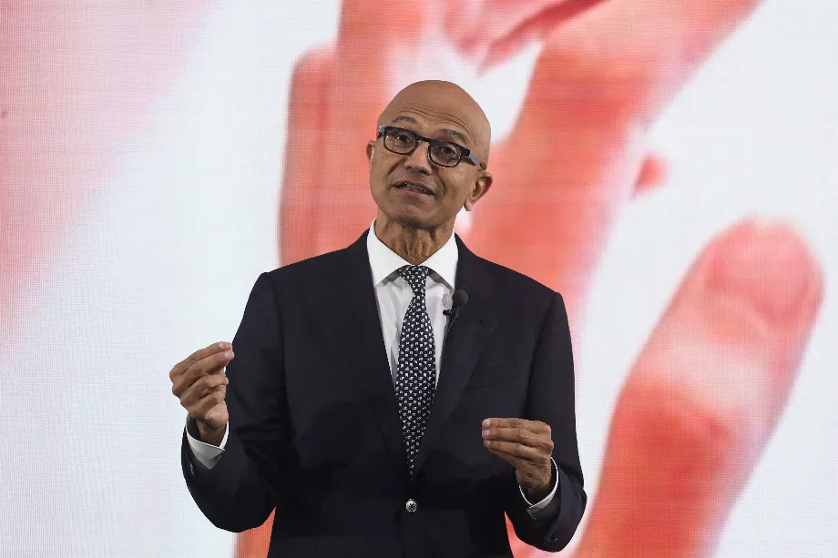 La visite de Nadella fait partie du AI Tour de Microsoft. REUTERS/Chalinee Thirasupa