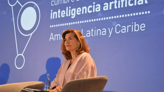 Gabriela Ramos, sous-directrice de l'Unesco : « Ce n'est pas le marché, mais les gouvernements qui doivent réguler l'IA, et ils commencent déjà à l'assumer. »
