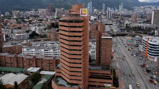 Bogotá parmi les pires villes pour vivre en Amérique du Sud, selon l'IA : quels facteurs influencent cette perception.