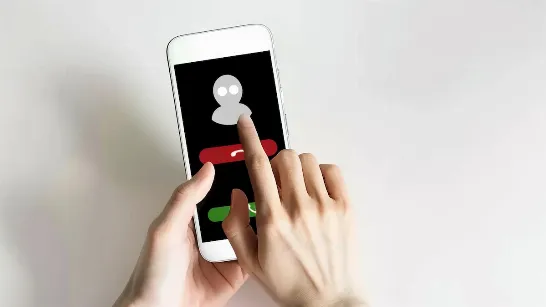 Ne répondez jamais aux appels de ce numéro : ils voleront vos données, de l'argent et votre voix.