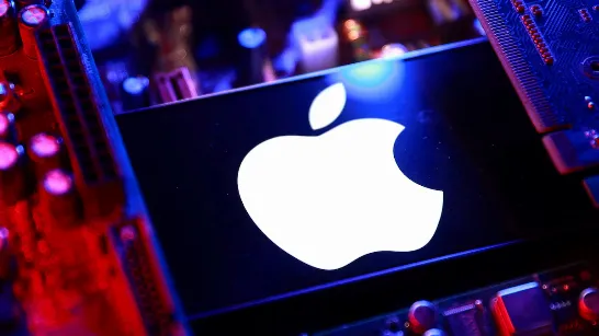 Apple investit 2 milliards de dollars dans l'IA faciale : voici la technologie secrète qui arrivera dans les futurs iPhone.