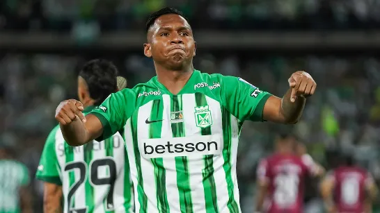 Alfredo Morelos a expliqué pourquoi il a rejeté des offres internationales pour rester au Nacional.