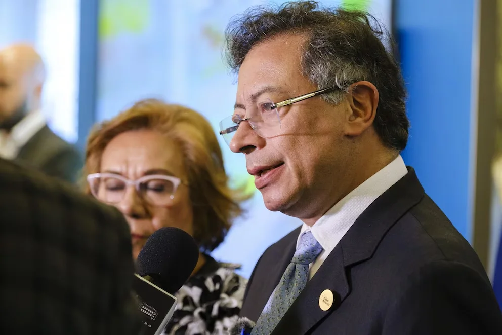 Petro a accusé les entrepreneurs
