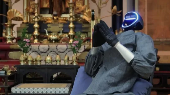Le Japon présente un robot prêtre entraîné avec les écritures bouddhistes.