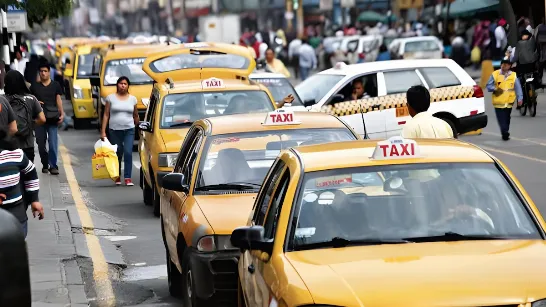 Le ministre des Transports répond à l'avertissement de grève des taxistes et les exhorte à comprendre l'urgence liée au gaz naturel.
