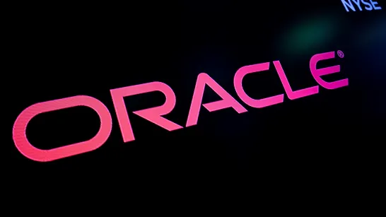 Oracle envisagerait des milliers de licenciements en raison des dépenses massives dans ses centres de données d'IA.