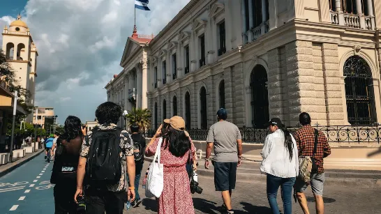 La Suède qualifie El Salvador de "l'un des plus sûrs de la région" dans une nouvelle alerte de voyage.