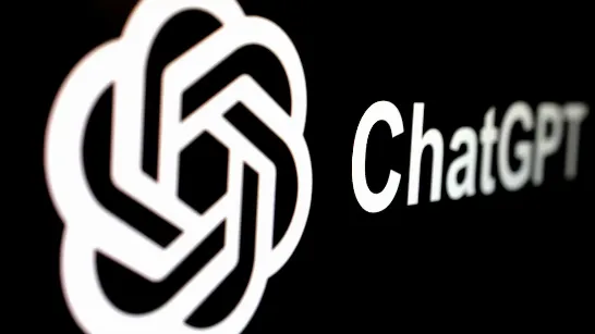 OpenAI veut son propre Alexa : il mettra ChatGPT chez vous avec un haut-parleur, des caméras et des capteurs.