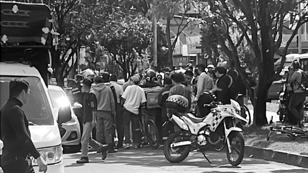 Levée du cadavre dans la zone nord de Bogotá - crédit @emilianogarcia / X