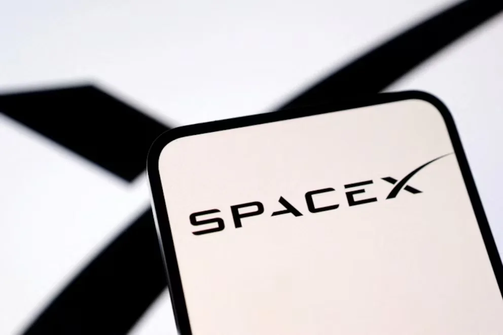 L'introduction en bourse de SpaceX positionne l'entreprise d'Elon Musk parmi les plus précieuses du secteur technologique et aérospatial mondial (REUTERS/Dado Ruvic/Illustration/Photo d'archive)