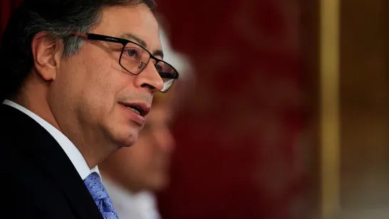 La défense de Gustavo Petro a annoncé des actions internationales après l'ordre de rectification concernant des accusations de présumé fraude électorale : "Censure préalable".