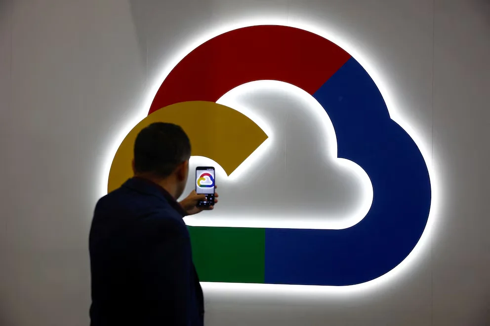 Google Cloud est une suite de services de cloud computing proposée par Google. REUTERS/Albert Gea