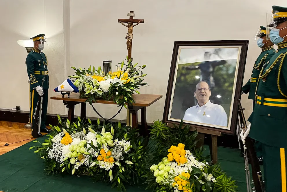 Je veux vous rappeler ce qui s'est passé aux Philippines il y a 40 ans, lorsque le dictateur Ferdinand Marcos a ordonné l'assassinat du leader de l'opposition, Benigno Aquino. REUTERS/Lisa Marie David