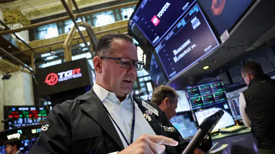 La chute de Wall Street s'intensifie face à la hausse du pétrole et aux tensions au Moyen-Orient.