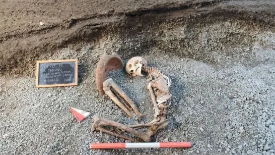 À plus de 1 900 ans de distance, l'IA a reconstruit le visage d'une victime de Pompéi.