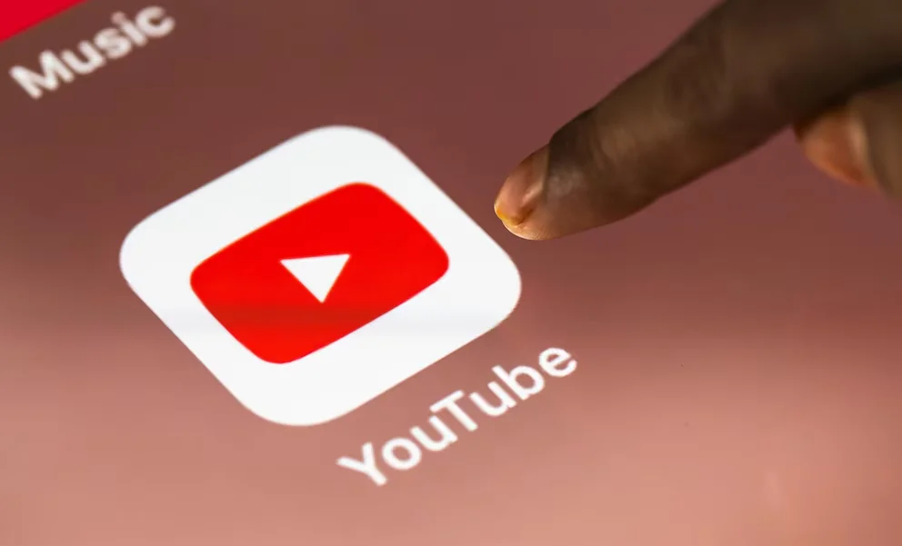 La nouvelle fonctionnalité de YouTube permet de configurer des flux personnalisés selon les préférences de chaque utilisateur. (Europa Press)