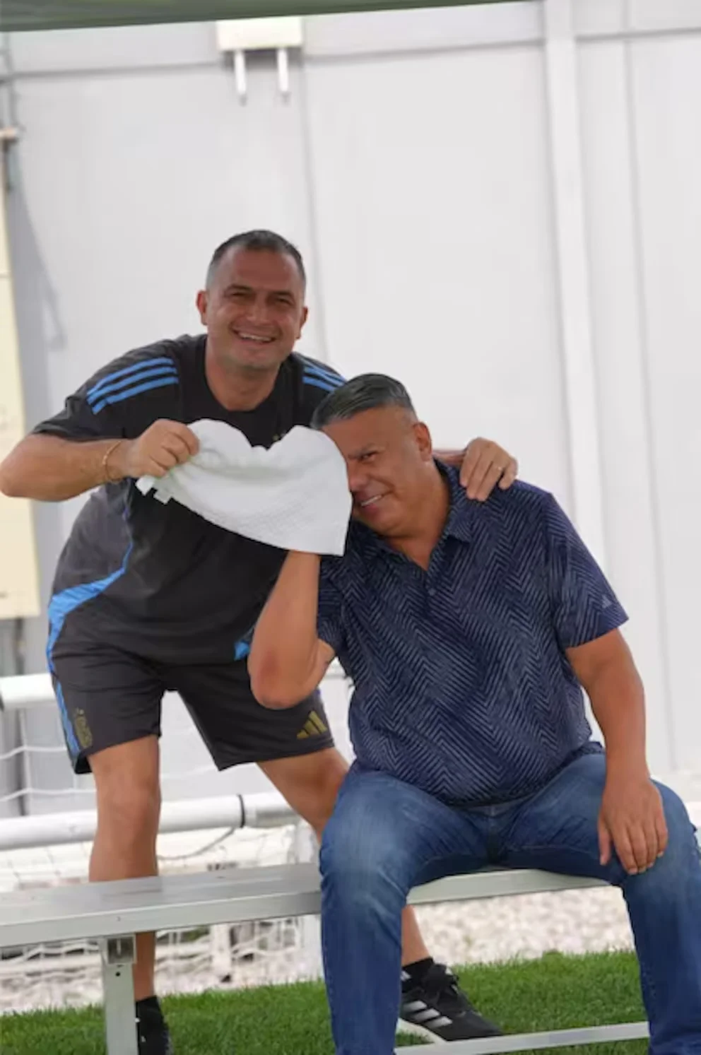 Luciano Nakis et Claudio 'Chiqui' Tapia, après la viralisation de la vidéo du 'secanucas'. Photo : @tapiachiqui
