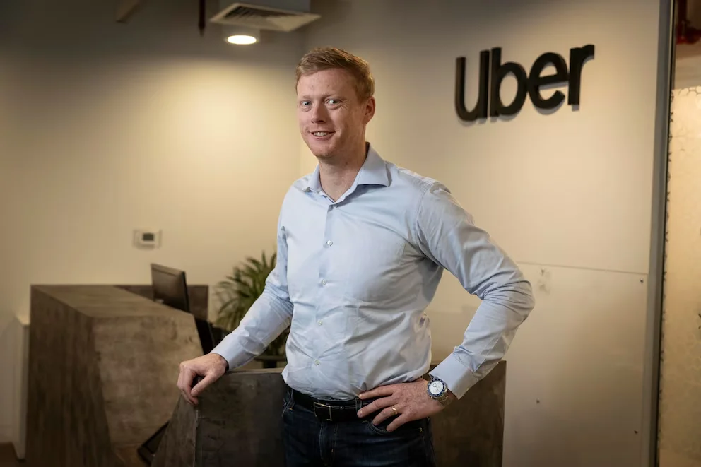 Andrew Macdonald, directeur des opérations de Uber, détaille une déconnexion entre la consommation de tokens d'IA et les améliorations tangibles pour l'expérience client (Antonie Robertson/The National)