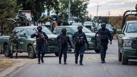 Les États-Unis émettent une alerte de sécurité en raison des affrontements entre criminels et agents de sécurité en Basse-Californie du Sud.