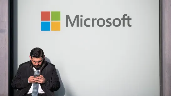 Microsoft licencie 4 800 employés et Xbox est la plus touchée : restructuration avec l'IA.