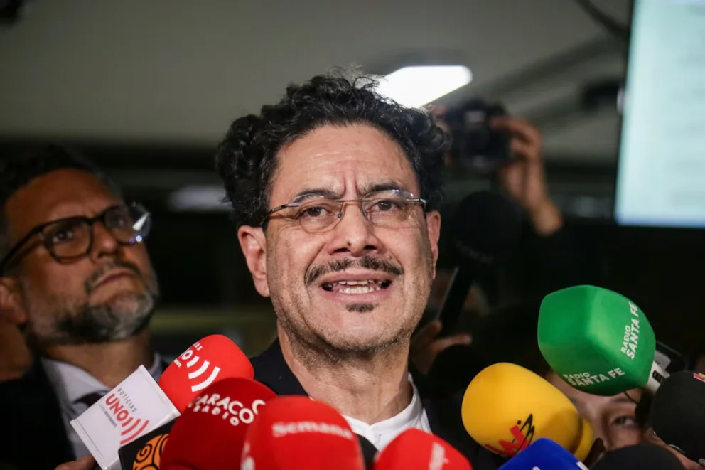 Le député Gregory Meeks a souligné la décision d'Iván Cepeda de reconnaître les résultats électoraux. Cependant, l'ancien candidat ne reconnaît pas Abelardo de la Espriella comme président élu - crédit Colprensa