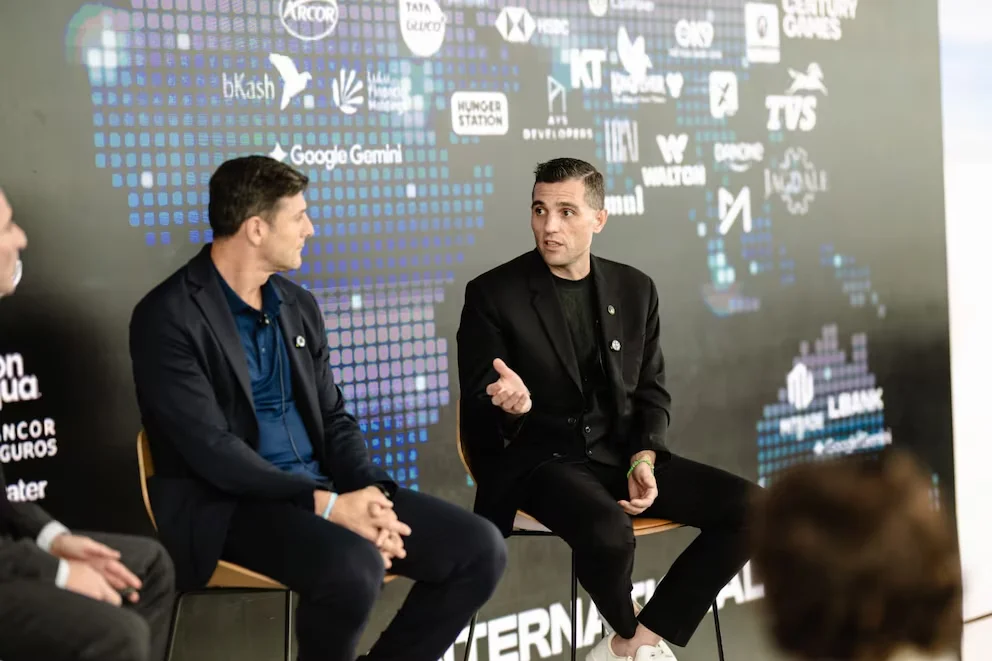 Ramiro Sánchez, directeur marketing pour l'Amérique latine de Google, a expliqué pourquoi l'entreprise a choisi l'AFA comme son principal partenaire parmi les sélections participant à la Coupe du Monde et a détaillé comment l'intelligence artificielle fait partie de l'accord (Crédit : Opy Morales)