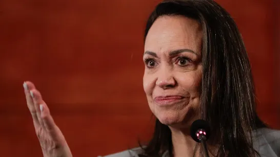 María Corina Machado a déclaré qu'elle ne participera pas aux dialogues avec le chavisme mais a précisé qu'elle ne sera pas un obstacle.