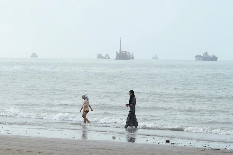 Bateaux dans le détroit d'Ormuz, près de la plage de Bandar Abbas, Iran, 27 juillet 2026 Razieh Poudat/ISNA/via WANA (Agence de Presse de l'Asie de l'Ouest) via REUTERS