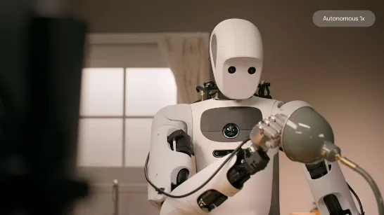 Google présente une IA pour que les robots humanoïdes apprennent à maîtriser tout leur corps.