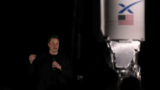 Comment SpaceX a élargi son activité au-delà des fusées et pourquoi le pari d'Elon Musk a commencé à inquiéter Wall Street.